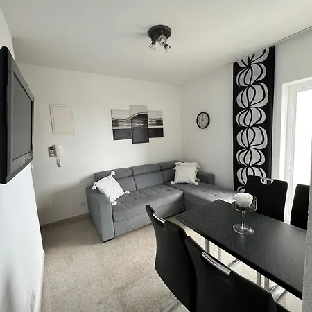 Appartement In With Sea View, Balcony, Air Conditioning, Wifi 3492-1