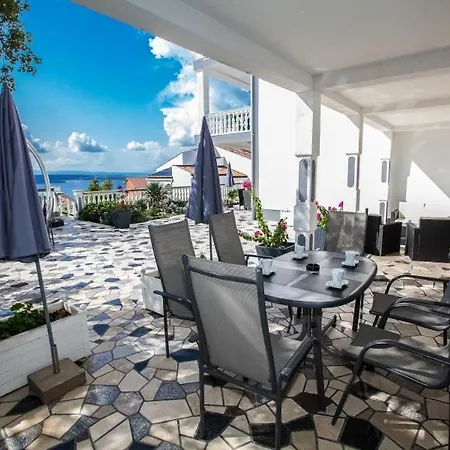 In With Sea View, Balcony, Air Conditioning, Wifi 3492-1 * Crikvenica