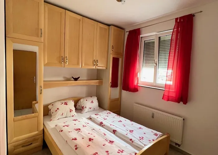 In With Sea View, Balcony, Air Conditioning, Wifi 3492-1 Crikvenica