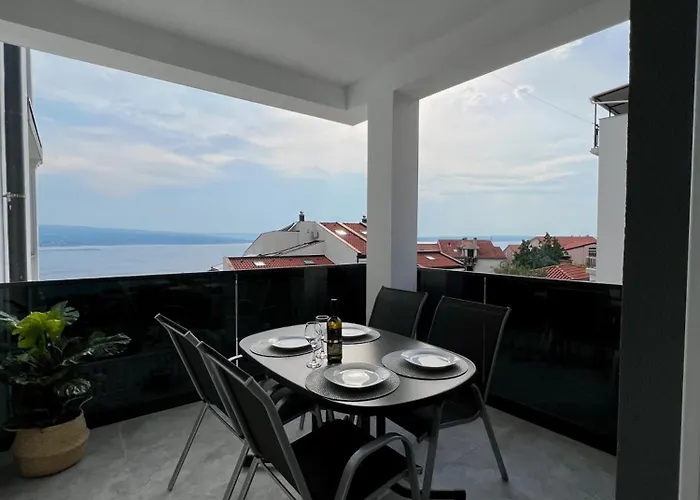 In With Sea View, Balcony, Air Conditioning, Wifi 3492-1 * Crikvenica